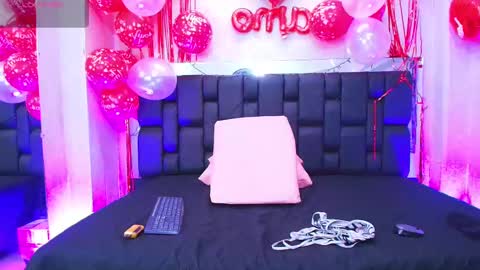 Aura  online show from 13, 2, 2025