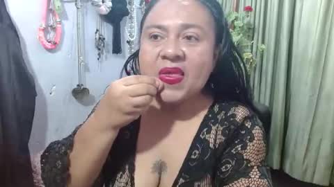 CanelaCollins online show from 15, 12, 2025