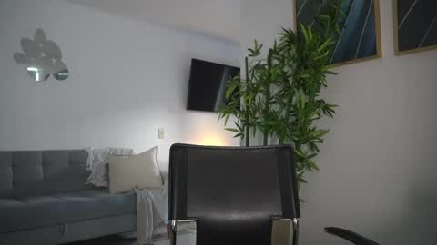 Snapshot of canelasungirl chatting on 8, 11, 2025 Jency NEW IG IMCANELA online show from 8, 11, 2025