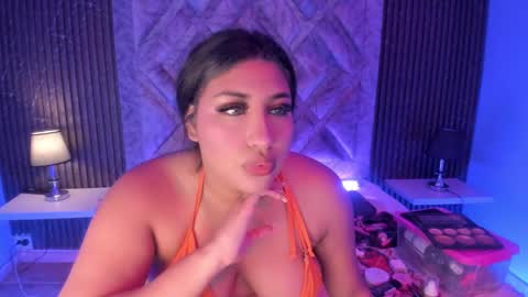 GABRIELA LOPEZ online show from 12, 2, 2025