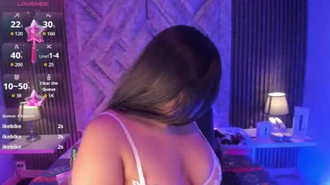 GABRIELA LOPEZ online show from 6, 11, 2025