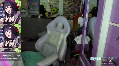 Snapshot of canndy_new chatting on 2, 2, 2025 Canndyy Daniela online show from 2, 2, 2025