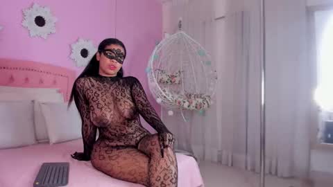 Snapshot of cannelasmith chatting on 1, 10, 2025 cannelasmith online show from 1, 10, 2025