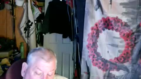 canoelicker69 online show from 14, 4, 2026