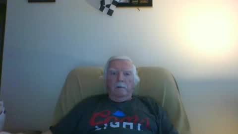 Snapshot of capecod21 chatting on 9, 3, 2025 capecod21 online show from 9, 3, 2025