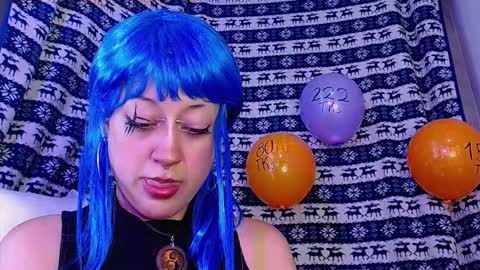 Snapshot of caraenaranja chatting on 7, 11, 2025 Amy online show from 7, 11, 2025