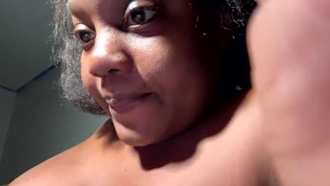 caramelbaby23 online show from 18, 9, 2025