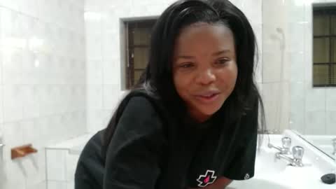 Snapshot of caramelbbe chatting on 27, 5, 2026 fifi online show from 27, 5, 2026