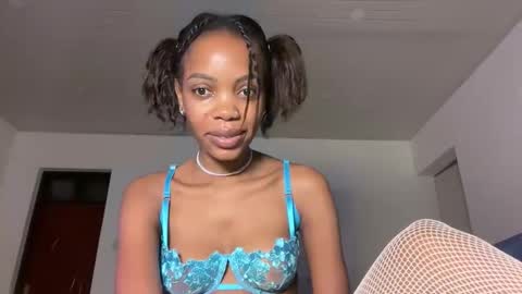 Caramel Melissa online show from 5, 1, 2026