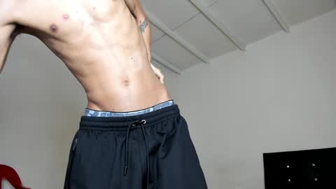 Carlos and Cristian  online show from 8, 1, 2025