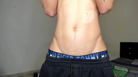 Carlos and Cristian  online show from 5, 2, 2025