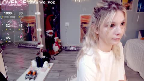 Snapshot of careful_i_bite chatting on 9, 2, 2026 NONA follow online show from 9, 2, 2026