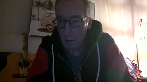 Caressluving online show from 5, 2, 2026