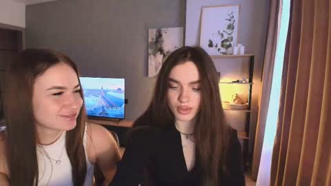 caressyourself online show from 30, 11, 2025