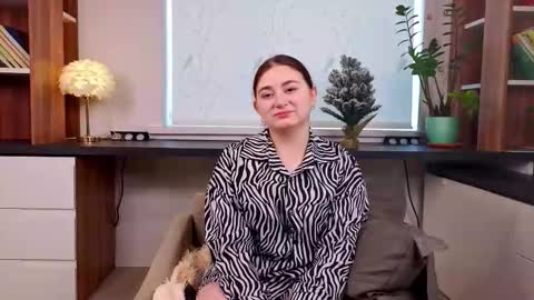 Charlotte online show from 21, 12, 2025