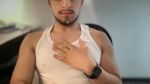 Snapshot of carlcarlinches4 chatting on 3, 12, 2025 carlcarlinches4 online show from 3, 12, 2025