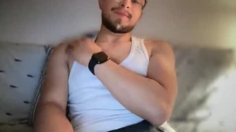 Snapshot of carlcarlinches4 chatting on 8, 2, 2026 carlcarlinches4 online show from 8, 2, 2026