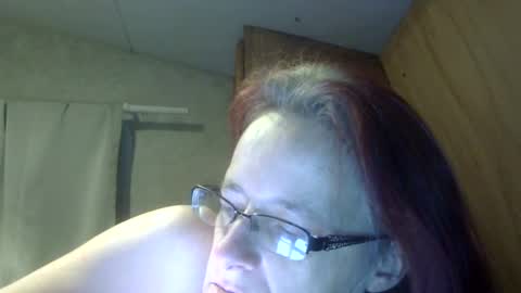 carleeswoman08 online show from 18, 3, 2026