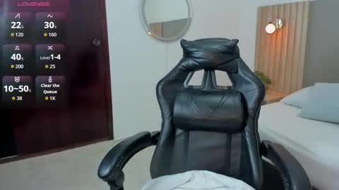 Snapshot of carlina_15 chatting on 13, 2, 2026 C A R L I N A online show from 13, 2, 2026