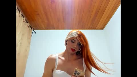 Snapshot of carlosdr10 chatting on 8, 6, 2026 LisaGreyson online show from 8, 6, 2026