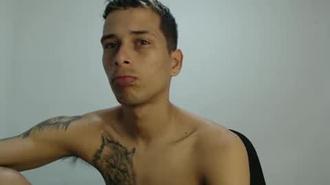 Snapshot of carlossmi01 chatting on 6, 3, 2025 carlossmi01 online show from 6, 3, 2025