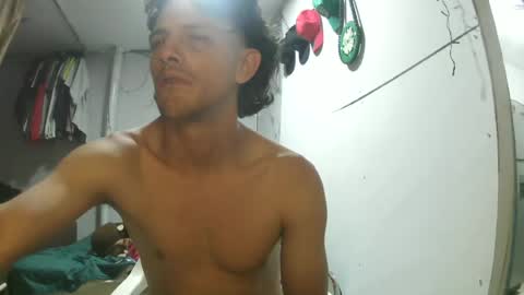 carlossxx96 online show from 24, 6, 2026