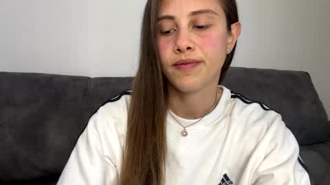 Carlotta4you  online show from 5, 3, 2025