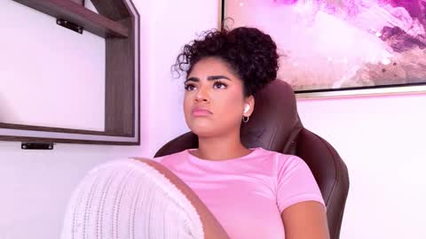 Snapshot of carly_monroe_ chatting on 1, 11, 2025 Carly Monroe online show from 1, 11, 2025