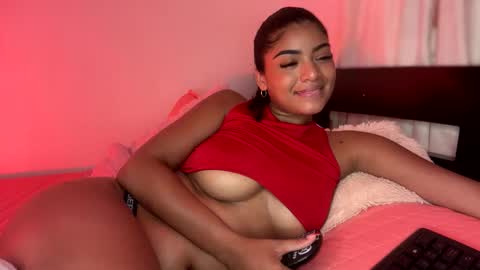 Snapshot of carlymonroee_ chatting on 11, 2, 2025 Littlecarly online show from 11, 2, 2025