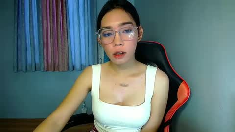 Snapshot of carmelasexmachinex chatting on 6, 2, 2025 carmela online show from 6, 2, 2025