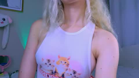 Snapshot of carmen__crybaby chatting on 20, 9, 2025 carmen__crybaby online show from 20, 9, 2025