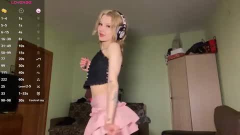 Elina online show from 18, 6, 2026
