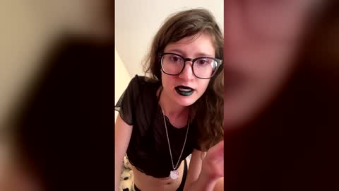 carmenrose1234 online show from 29, 3, 2026