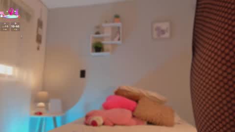 caro_sanchezz online show from 7, 2, 2026