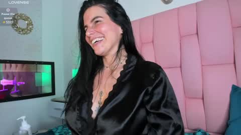 Carol  Cruz online show from 27, 2, 2025