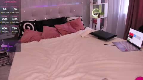 carol_may_ online show from 7, 3, 2025