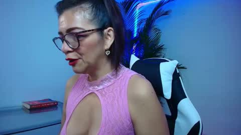 Snapshot of carol_miss2 chatting on 2, 10, 2025 CAROL online show from 2, 10, 2025