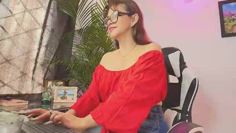 Snapshot of carol_miss2 chatting on 1, 11, 2025 CAROL online show from 1, 11, 2025