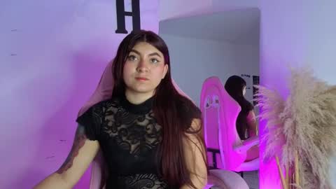 Snapshot of carolay759687 chatting on 11, 9, 2025 carolay759687 online show from 11, 9, 2025