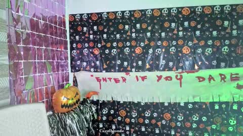 Snapshot of carolblonde chatting on 2, 11, 2025 Char online show from 2, 11, 2025