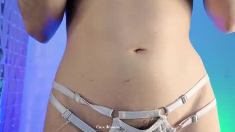 Snapshot of carolblonde chatting on 11, 11, 2025 Char online show from 11, 11, 2025