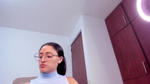 Snapshot of caroliine__ chatting on 23, 12, 2024 Caroline online show from 23, 12, 2024