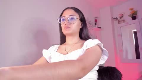 Snapshot of caroliine__ chatting on 15, 9, 2025 Caroline online show from 15, 9, 2025