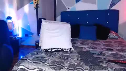 Carolin Moore online show from 21, 12, 2025