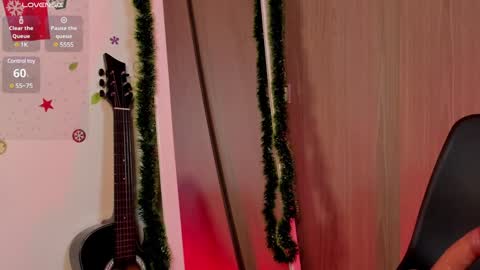 Snapshot of carolina_castro1 chatting on 13, 12, 2024 Carolina3 online show from 13, 12, 2024