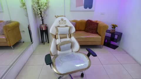 CAROLINA.  online show from 12, 4, 2026