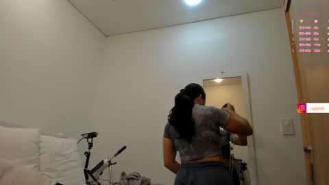 Snapshot of carolina_gaita chatting on 10, 11, 2025 carolina_gaita online show from 10, 11, 2025