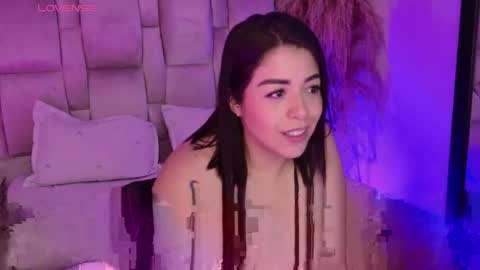 Snapshot of carolinafox_ chatting on 26, 11, 2025 caroline online show from 26, 11, 2025