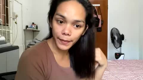 caroline_east online show from 3, 3, 2026