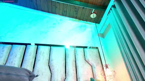 Snapshot of caroline_palmerr chatting on 20, 12, 2025 Carolina online show from 20, 12, 2025